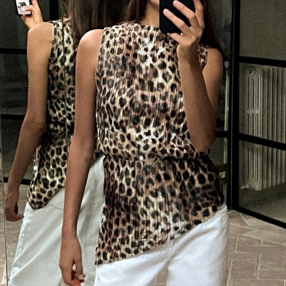 BNWT ZARA LEOPARD TOP